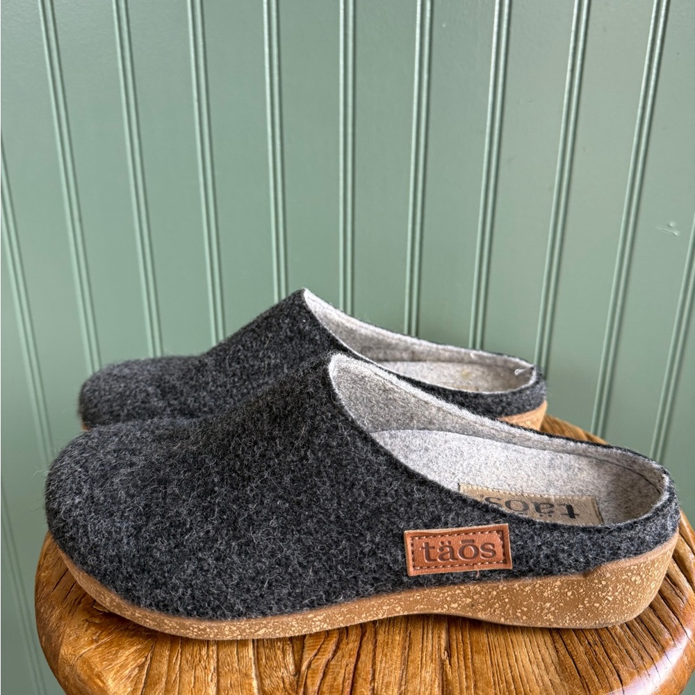 Taos Footwear Black and Brown Mules